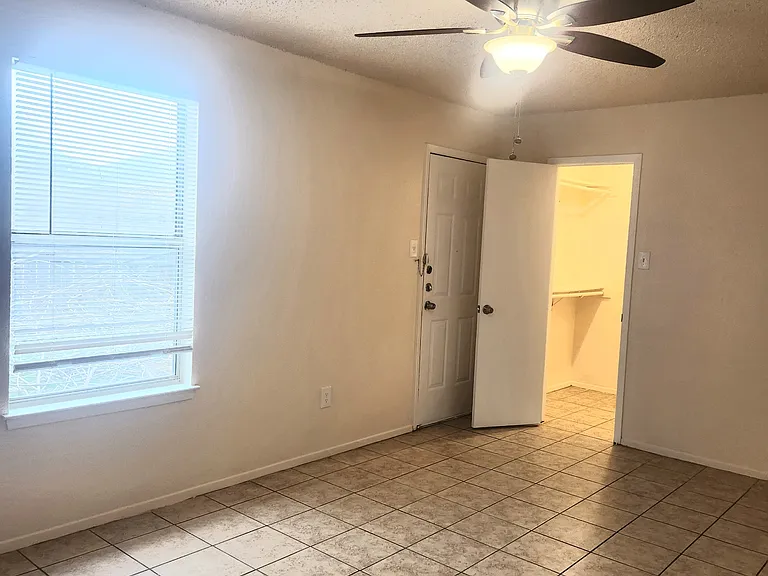 3712 Hulen Park Cir — Photo 18