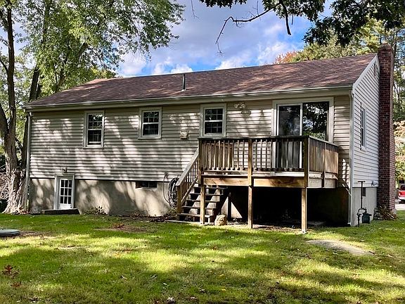 5th image of 12 Sherwood Dr