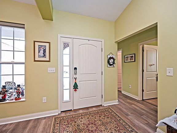 5th image of 967 Burgess Ct