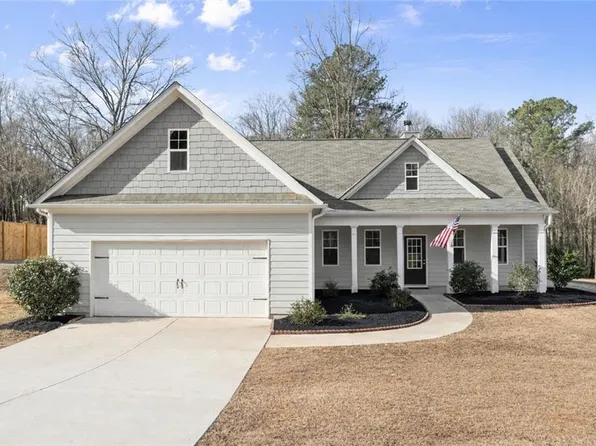 195 Cedar Dr, Pendergrass, GA 30567