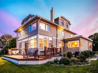 60 Herbert St, Warwick, RI 02818