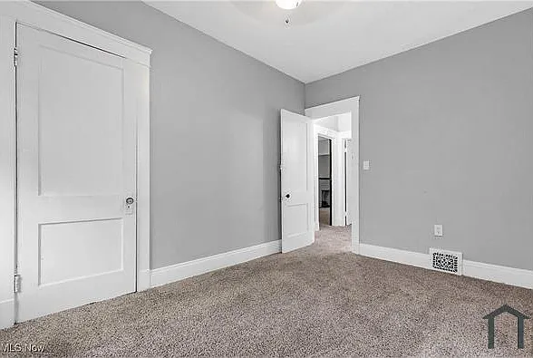 2 bed, 3598 sqft, $1,300 — Photo 4