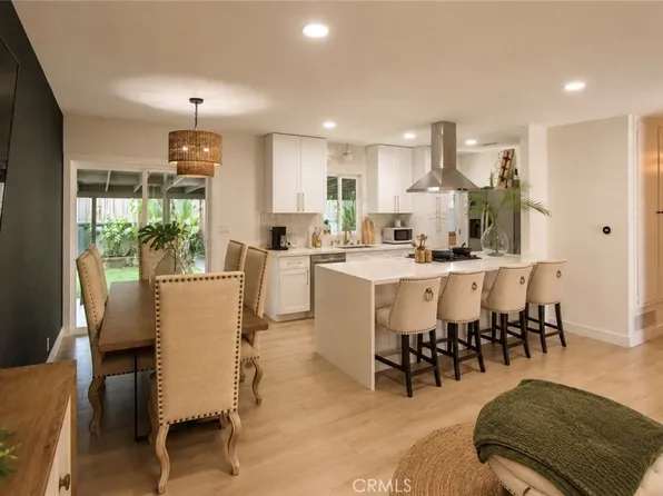 913 E Myrtle St, Santa Ana, CA 92701