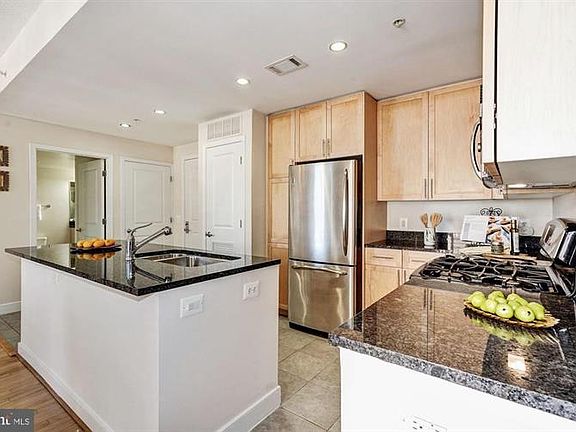 4th image of 820 N Pollard St APT 508