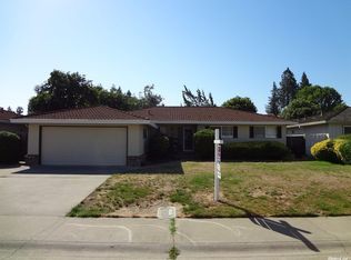63 Sunlit Cir, Sacramento, CA 95831