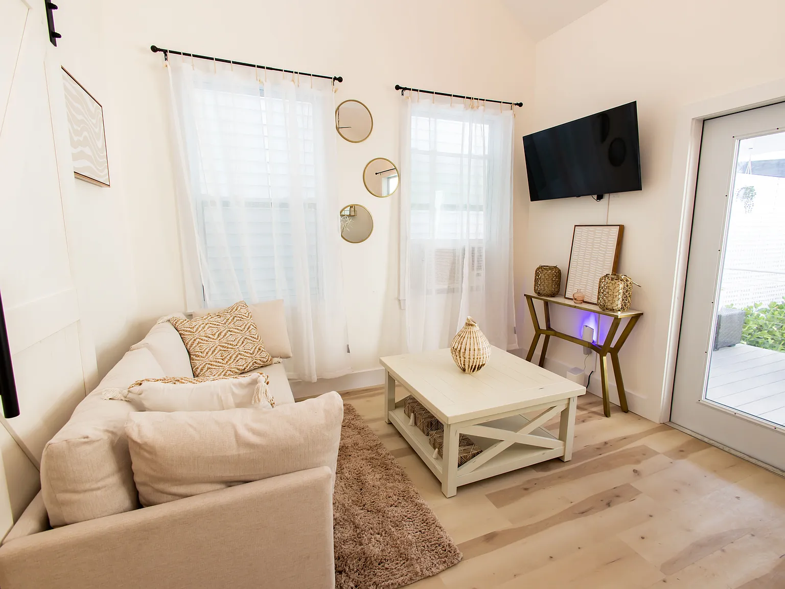 1 bed, 450 sqft, $3,100 — Photo 2