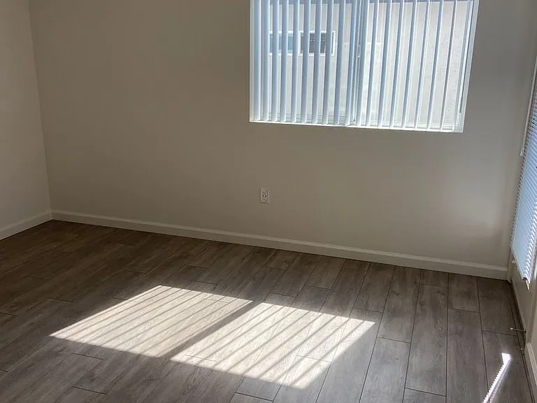 891 Turquoise St — Photo 9