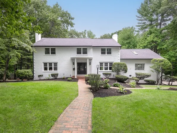 48 Grey Ln, Lynnfield, MA 01940