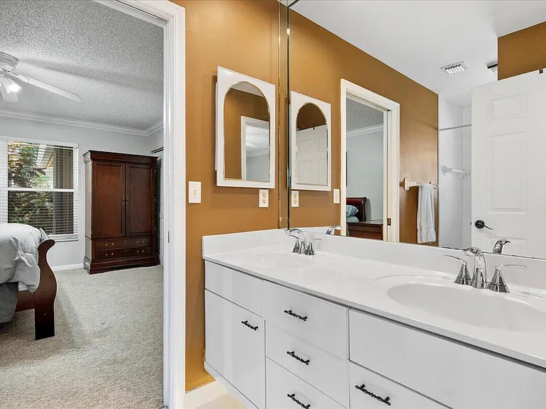 13557 Northumberland Cir — Photo 24