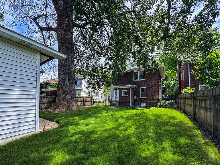 1119 S Macarthur Blvd — Photo 36