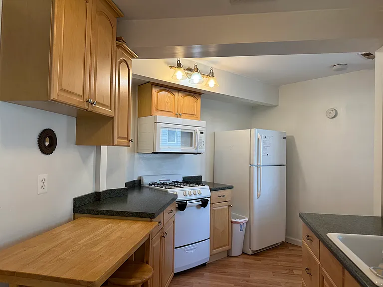 407 36th St S #3 — Photo 15