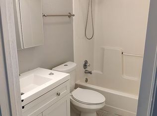 6902-6904 N Edison Ave, Kansas City, MO 64151