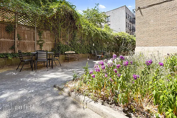 Sold by Garfield Realty  | media 14