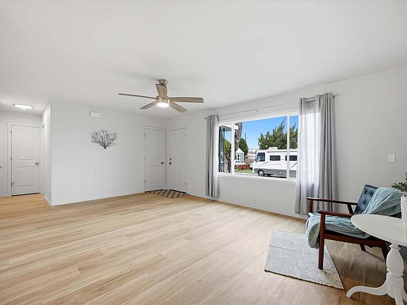 3rd image of 510 Douglass Ave