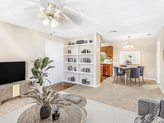 3rd image of 1002 Fuller Wiser Rd APT 4414