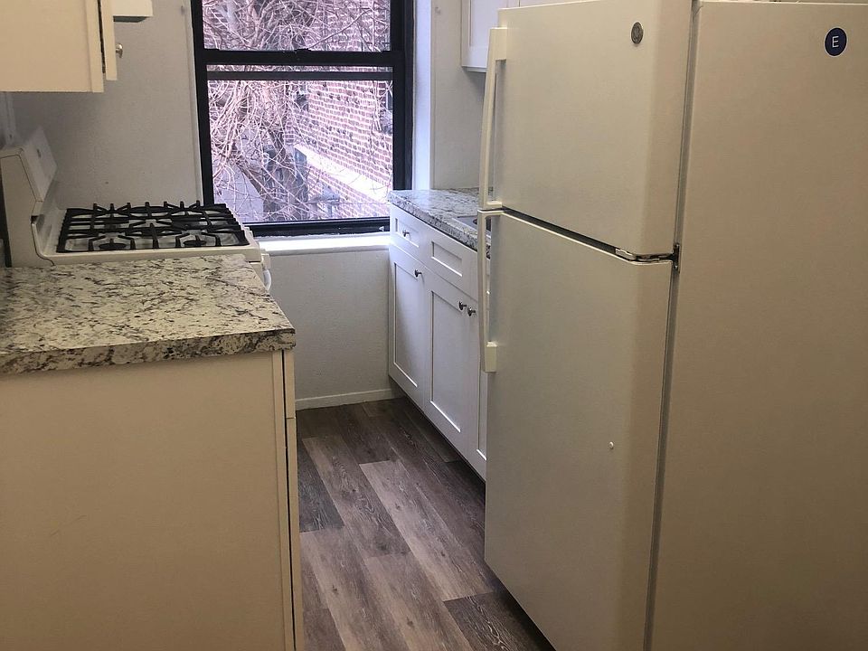 1st image of 37 Clinton Ave APT 1E