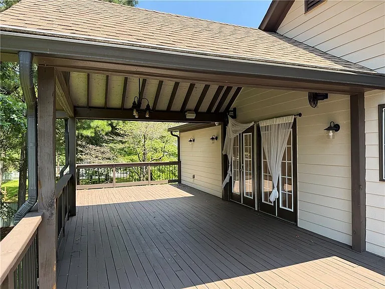 412 Hickory Walk — Photo 9