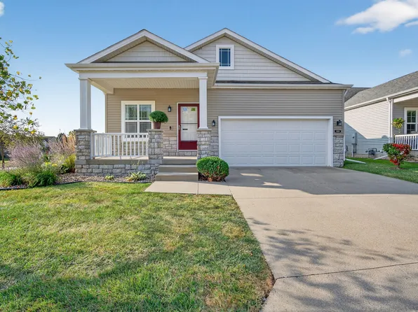 9010 Aster Dr, West Des Moines, IA 50266