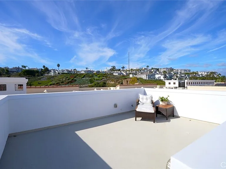 3318 Doheny Way — Photo 55