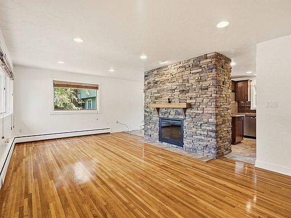 3rd image of 3820 E 11th Ave