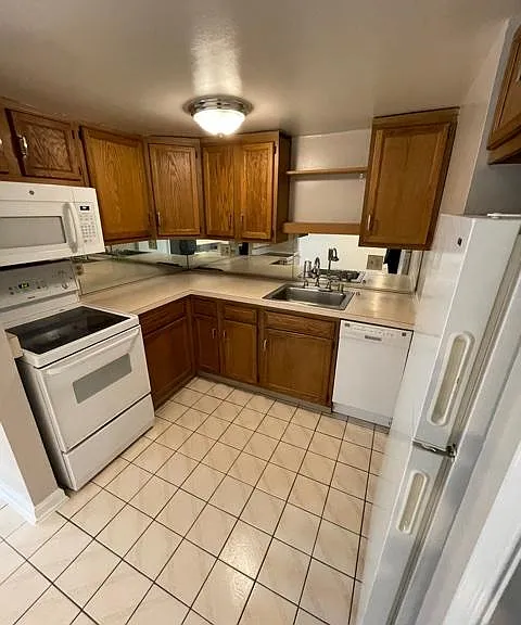 2115 Newport Pl NW #A — Photo 7