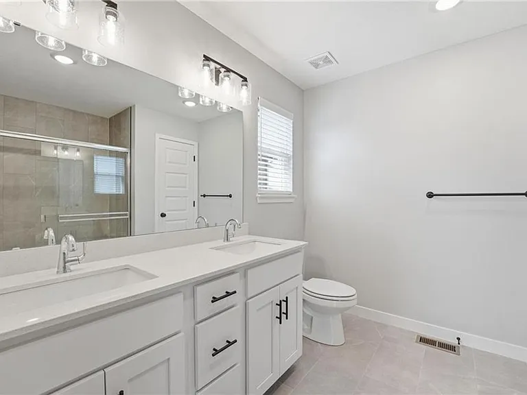 707 Glenn Cir — Photo 33