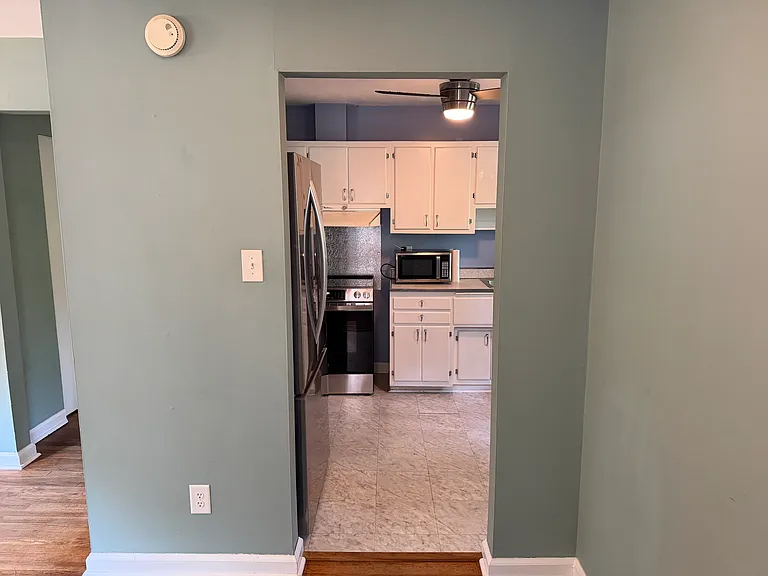 2325 Glascock St — Photo 6