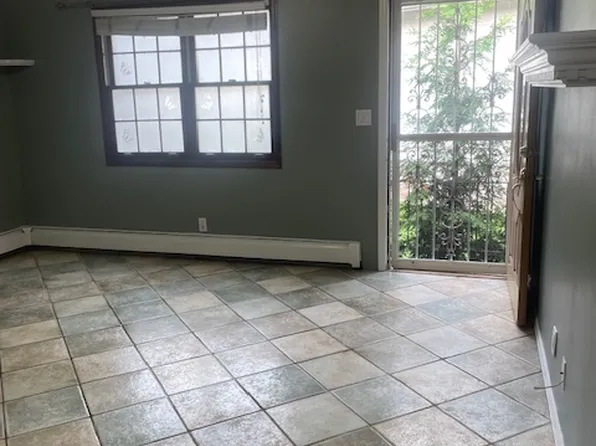 (undisclosed Address), Staten Island, NY 10307