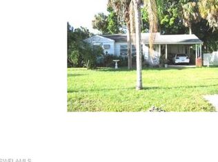 234 Palmacea Rd, Fort Myers, FL 33905