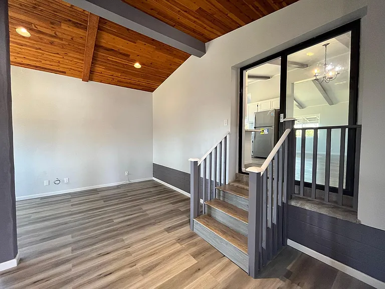 59835 Reynolds Way — Photo 5