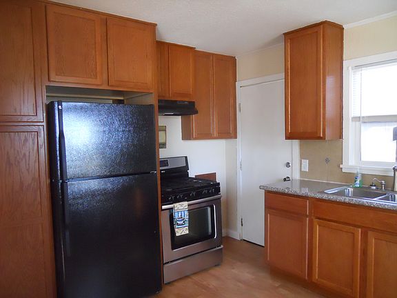 Kitchen with gas range