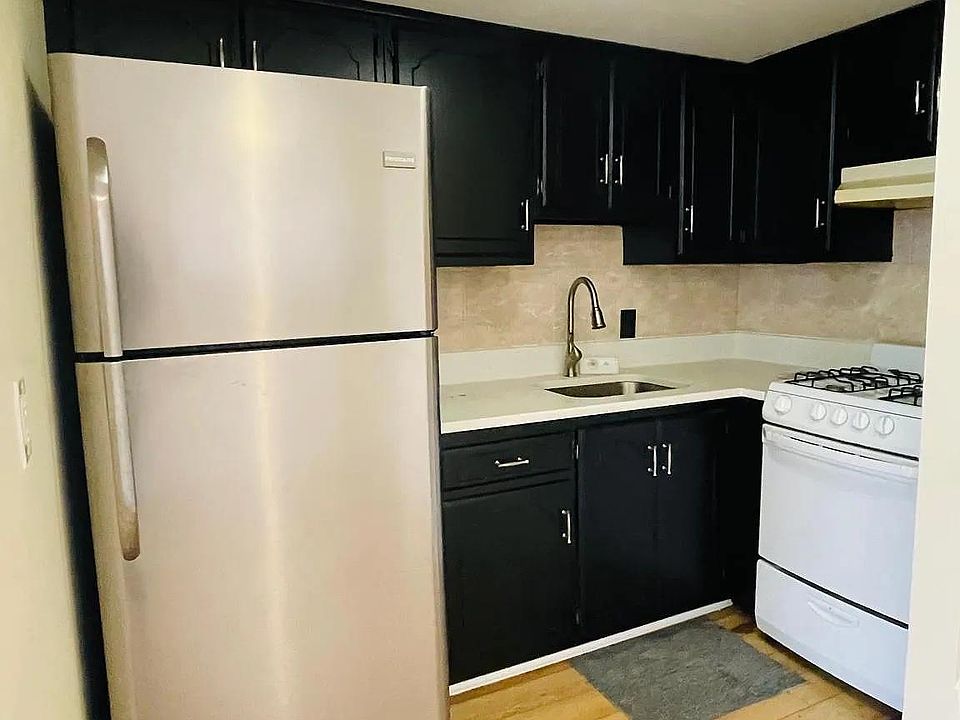 1st image of 57 Sandalwood Dr