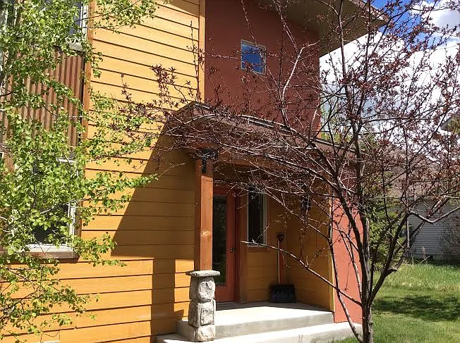 2 bed, 2.0 bath, 900 sqft, $2,350 — Photo 1
