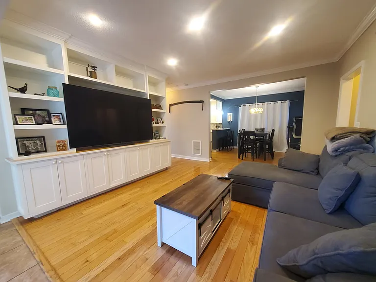 1156 Hope St #1 — Photo 8