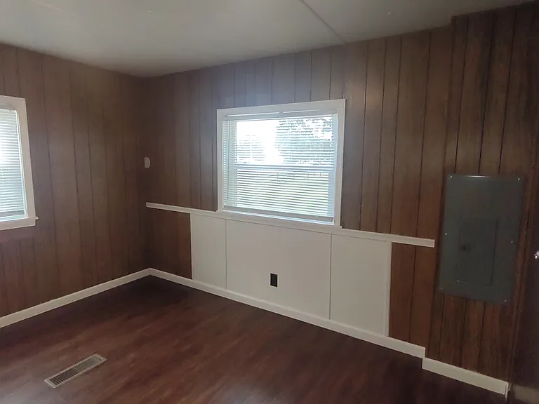 8675 Doris St — Photo 12
