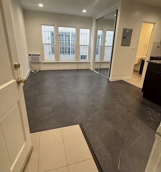 133 S Crescent Dr #3 — Photo 7