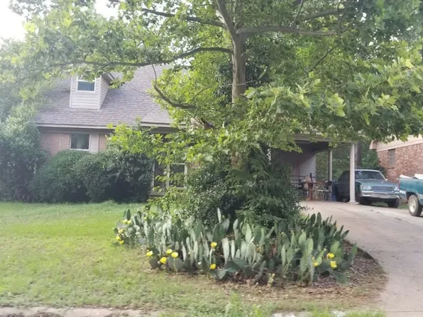 6 Daven Ct, Little Rock, AR 72209