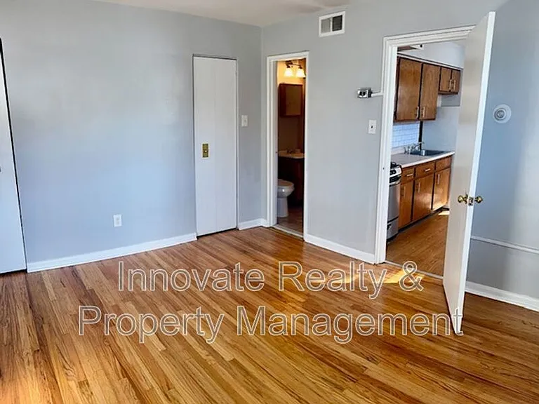 9513 Hoff St #8 — Photo 12