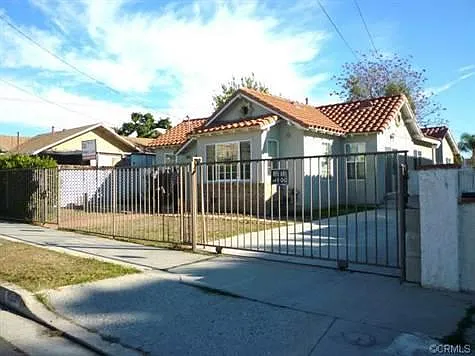 826 Lafayette St — Photo 1