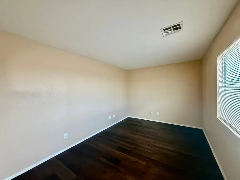 6068 Laughing Creek St — Photo 17