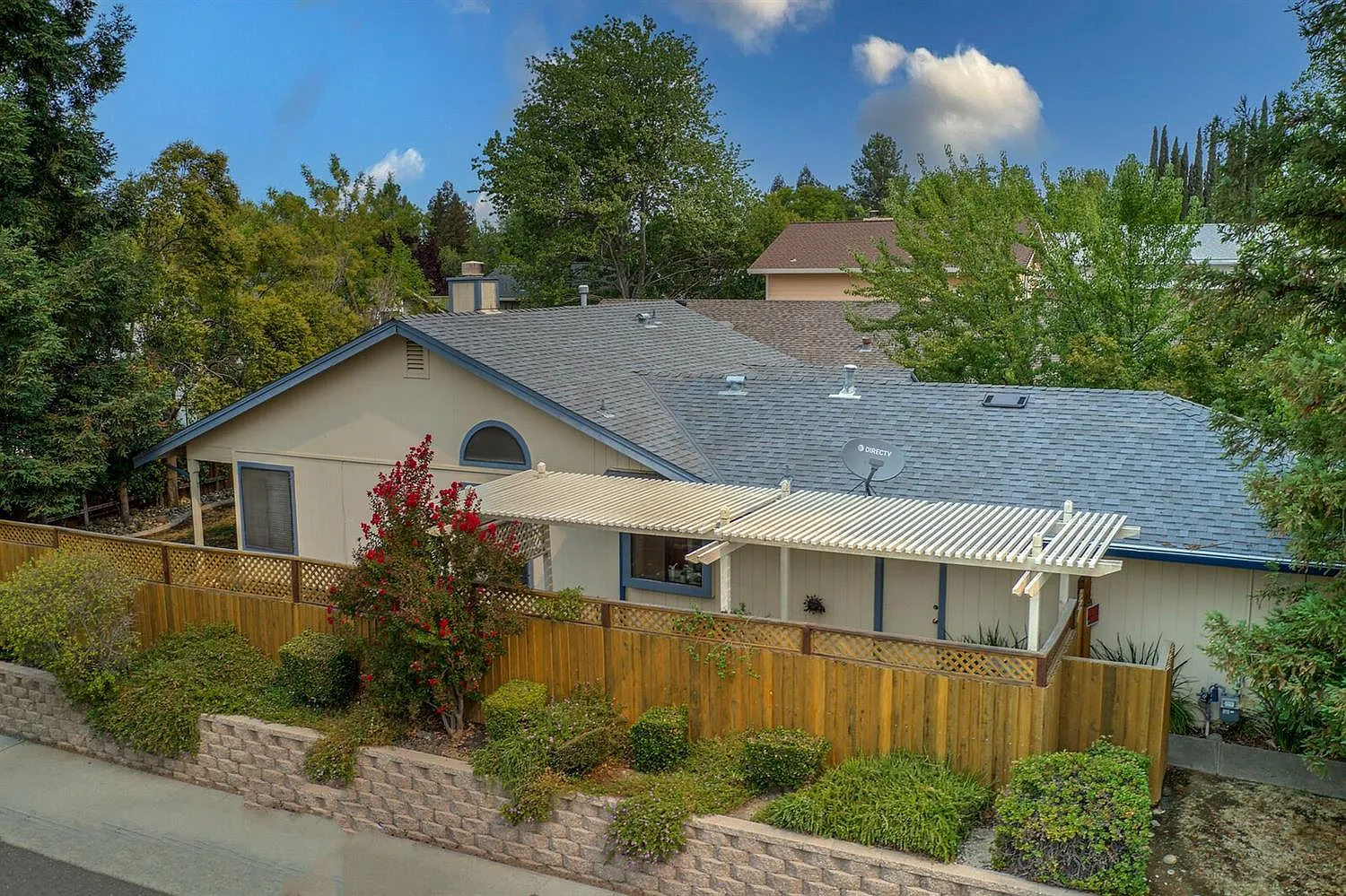 3301 Brownlea Cir photo 1