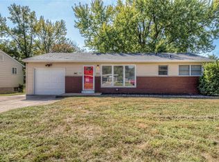 830 Derhake Rd, Florissant, MO 63033