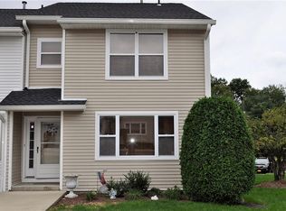 13 Yorkshire Ct, Nanuet, NY 10954