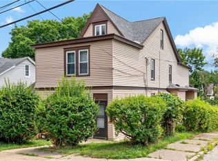 100 Wynoka St, Pittsburgh, PA 15210