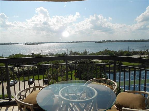 3rd image of 5380 N Ocean Dr APT 5J
