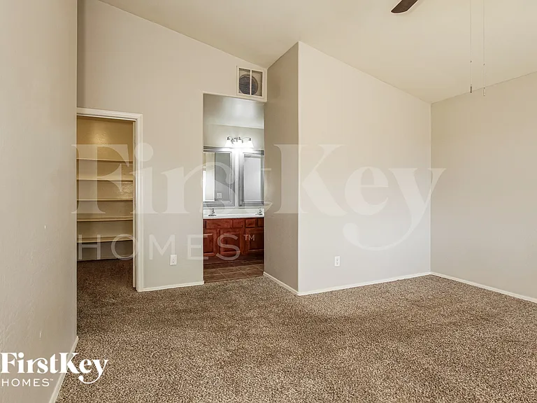 25757 W Saint Kateri Dr — Photo 11