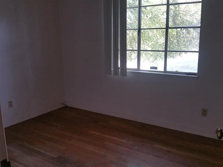 1276 S Rupert Ave — Photo 7