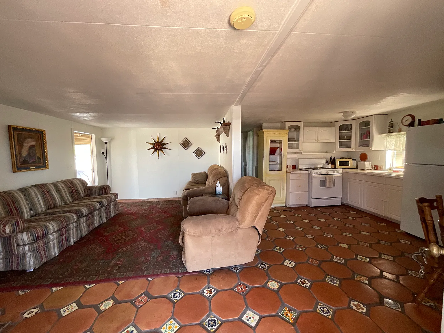 2 bed, 857 sqft, $1,300 — Photo 2