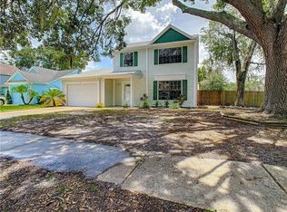 611 Breezeway Ct, Brandon, FL 33511