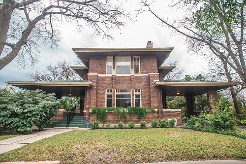 1st image of 916 W Mistletoe Ave